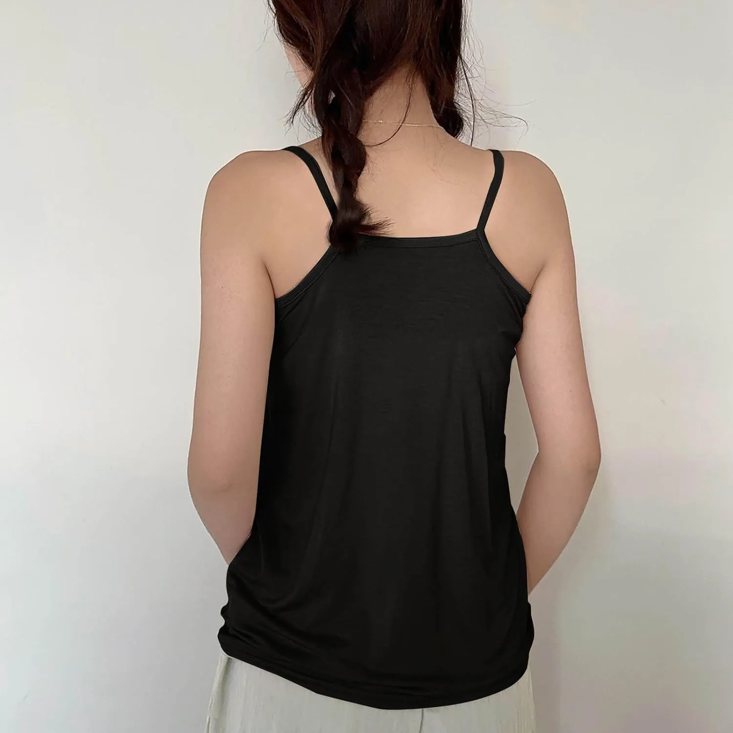 Oplxuo Women Camisole Spaghetti Strap Tank Top Casual Loose Layering Cami Undershirt for Yoga